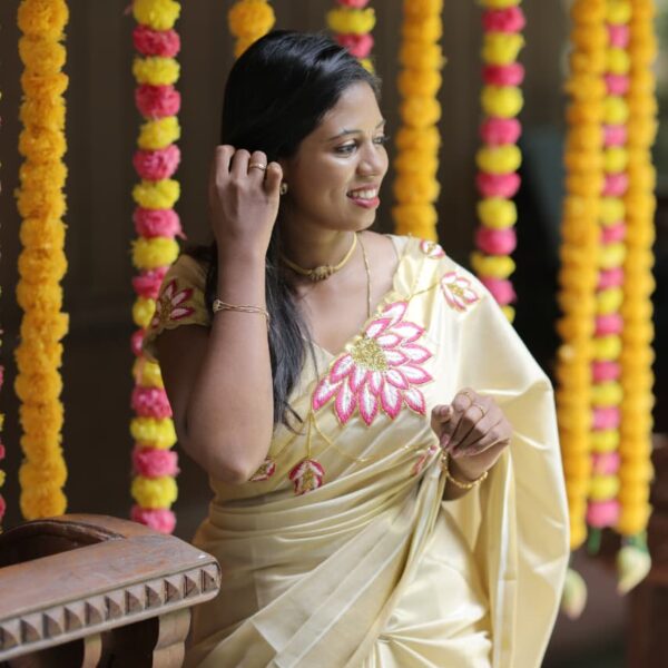 kerala treditional lotus saree