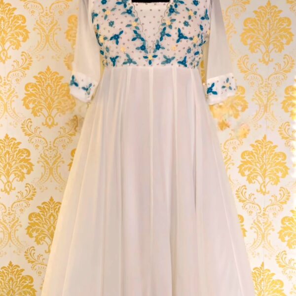 Designer Salwar Set with Elegant Ethnic Appeal